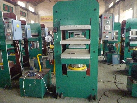 acheter Presse de vulcanisation en caoutchouc de plat de la machine 15T de presse de vulcanisation de contrôle de PLC online manufacture