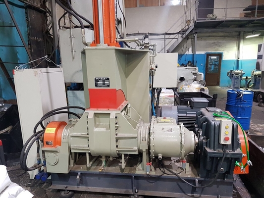 acheter Machine en caoutchouc de malaxeur de contrôle de PLC avec le double axe online manufacture