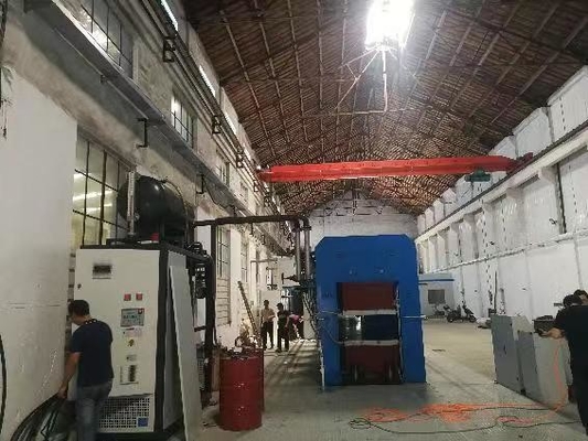 acheter Appareil électrique ou à huile de transfert chauffage moulage de caoutchouc presse de vulcanisation 0-25MPa Plage de pression 0-300°C Température online manufacture
