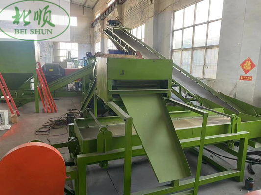 acheter Ligne de recyclage des déchets de pneus Processus de transformation des déchets de pneus ou des blocs de caoutchouc en poudre de caoutchouc online manufacture