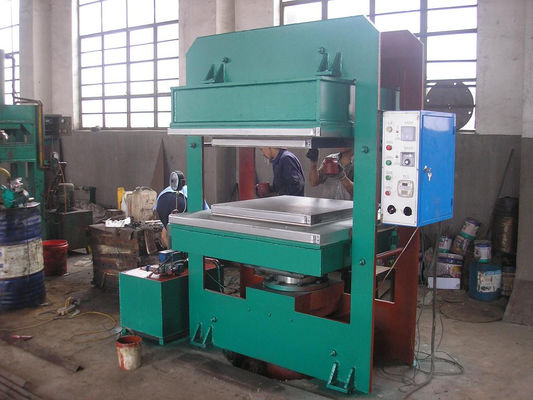 Bon prix Catégorie industrielle de vulcanisation en caoutchouc en acier de chaîne de pression de la machine 0-25MPa de presse en ligne