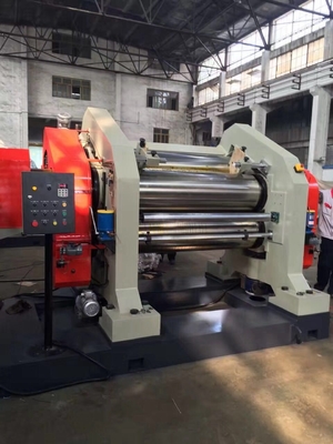Le PLC commandent la machine de calendrier du petit pain 200℃ 4 pour industriel