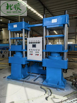 Appareil de presse de vulcanisation en caoutchouc plat