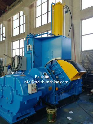 Bon prix 110KW Main Motor Power Machine de broyage en caoutchouc avec système de coupe électrique de chauffage et de 55 L de capacité de mélange en ligne