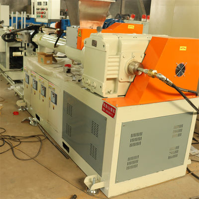Machine d'extrusion de filaments d'imprimante 3D en caoutchouc composé avec vitesse de rotation de vis de 0 à 60 r/min