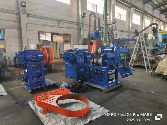 Bon prix Machine de découpe de bloc de pneus à bande de pneus à anneaux semi-automatiques en ligne