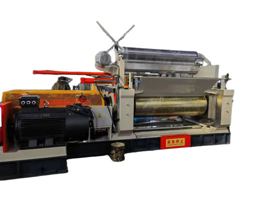 Bon prix XK-560 Machine de mélange de caoutchouc à réglage automatique de l'écart avec mélangeur de stock et frein hydraulique en ligne