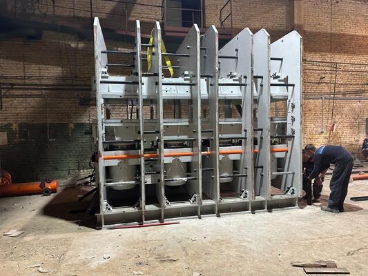 Qualité Machine de presse à chaud pour tôles de caoutchouc / bandes transporteuses / Presse de vulcanisation du caoutchouc Usine