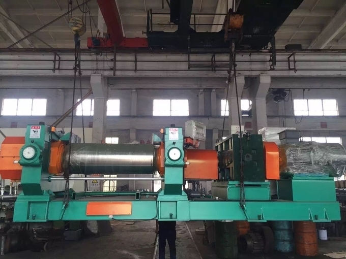 Moulin de mélange XK-560 en caoutchouc avec le mélangeur courant pour le caoutchouc composant 1